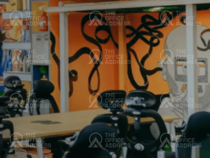 Workie in Janjeerwala Square, Indore